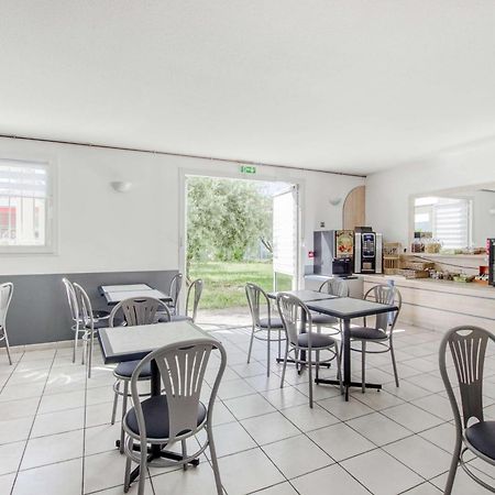 Brit Hotel Clermont-lʼHérault Zewnętrze zdjęcie
